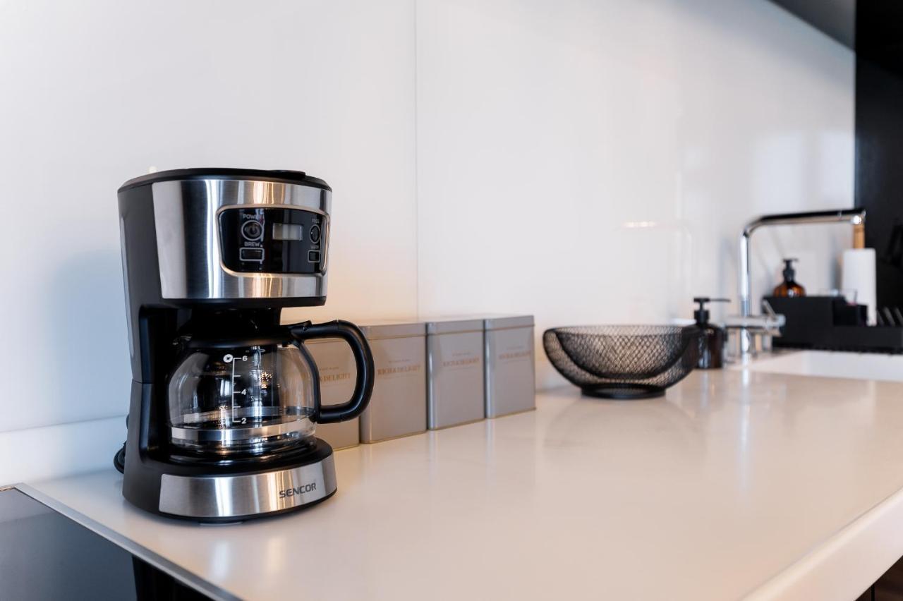 Premium Apt Kosice Center 3 Room 150M2 Hlavna Ulica Buitenkant foto
